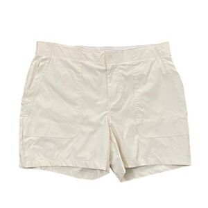 Eddie Bauer Cream Hiker Short Womens Size 8 NEW UPF 50 StormRepel